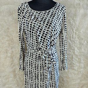 Anne Klein Women's Black and White Pattern Long Sleeves Round-Neck Wrap Dress L